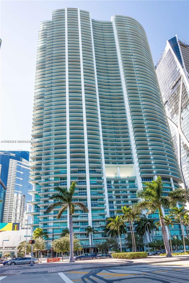 900 Biscayne Blvd #2604, Miami FL 33132