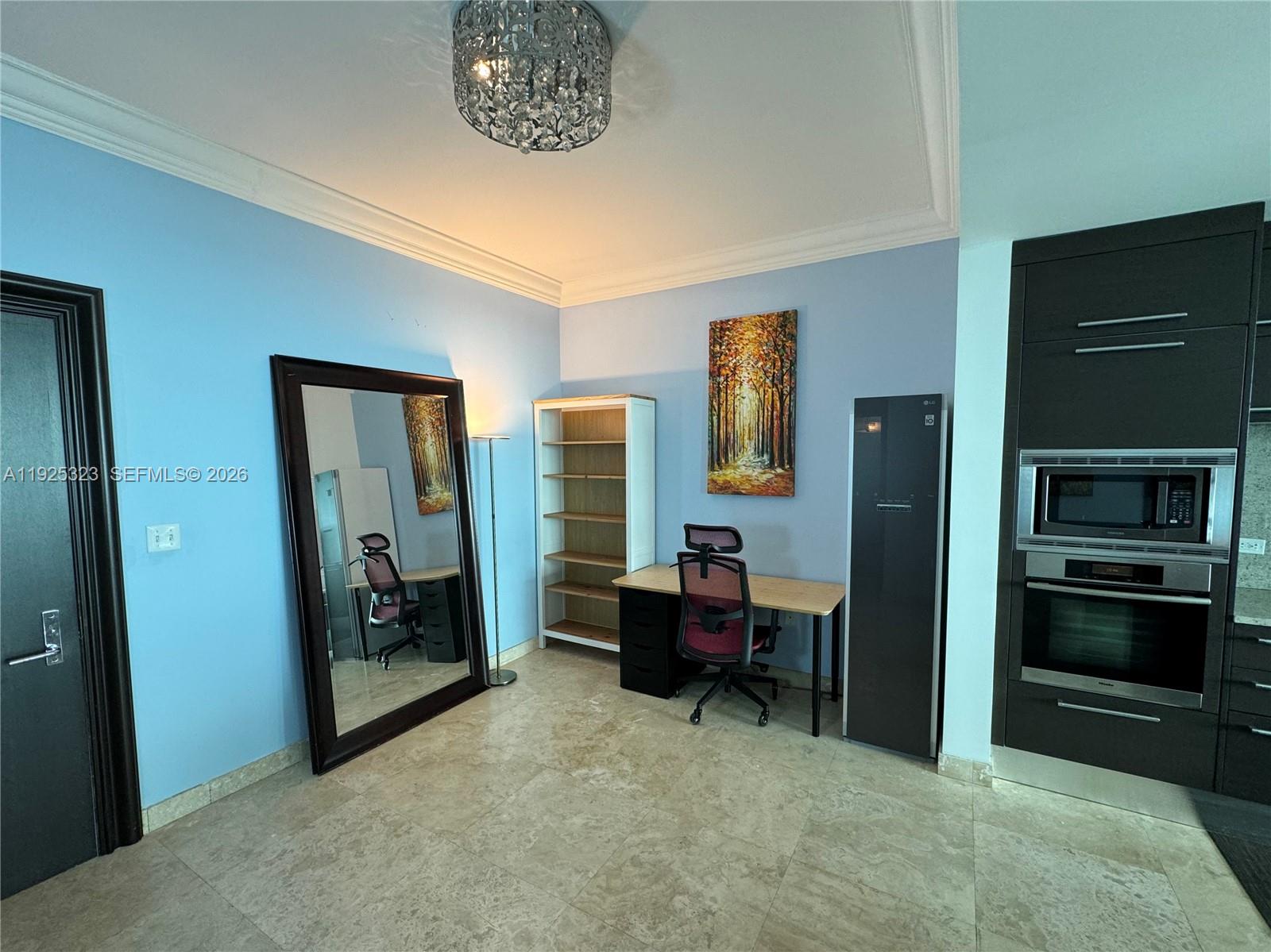 900 Biscayne Blvd #2604, Miami FL 33132