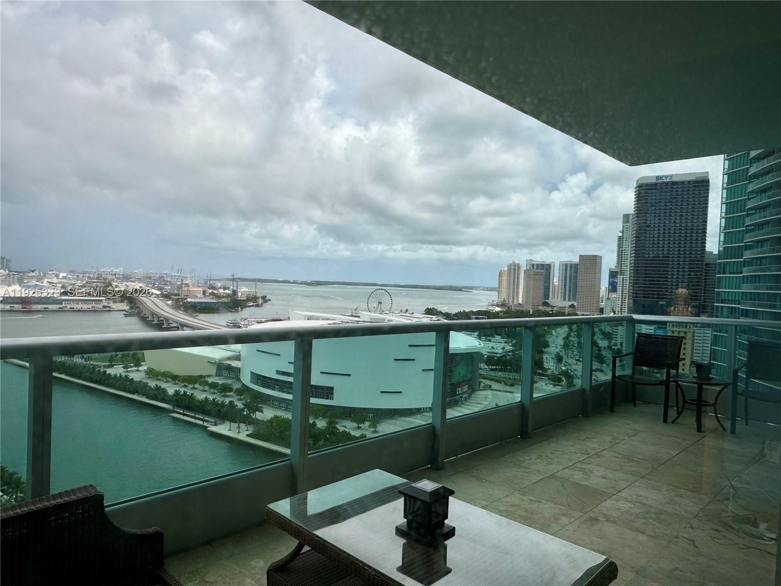 900 Biscayne Blvd #2604, Miami FL 33132