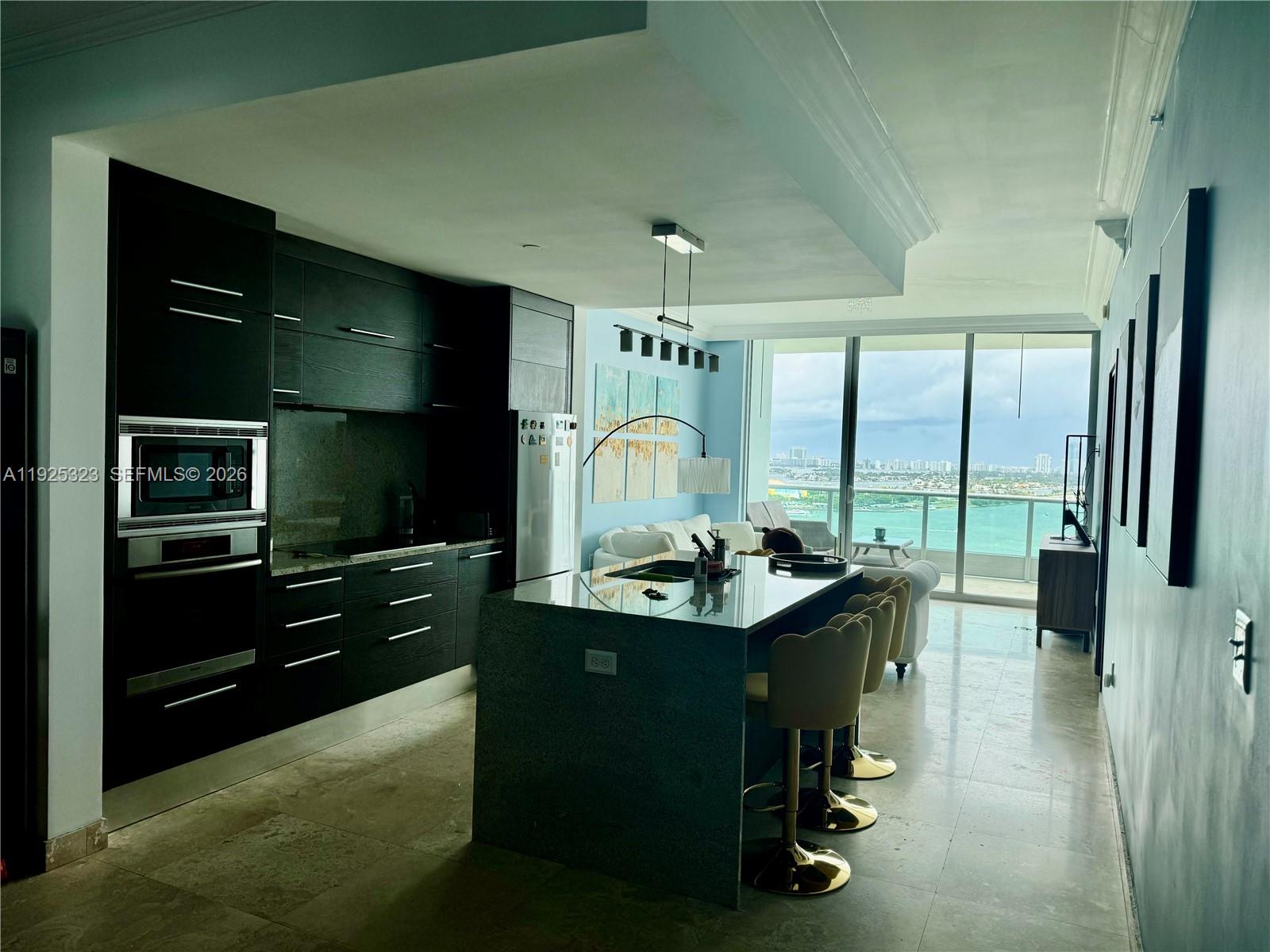 900 Biscayne Blvd #2604, Miami FL 33132