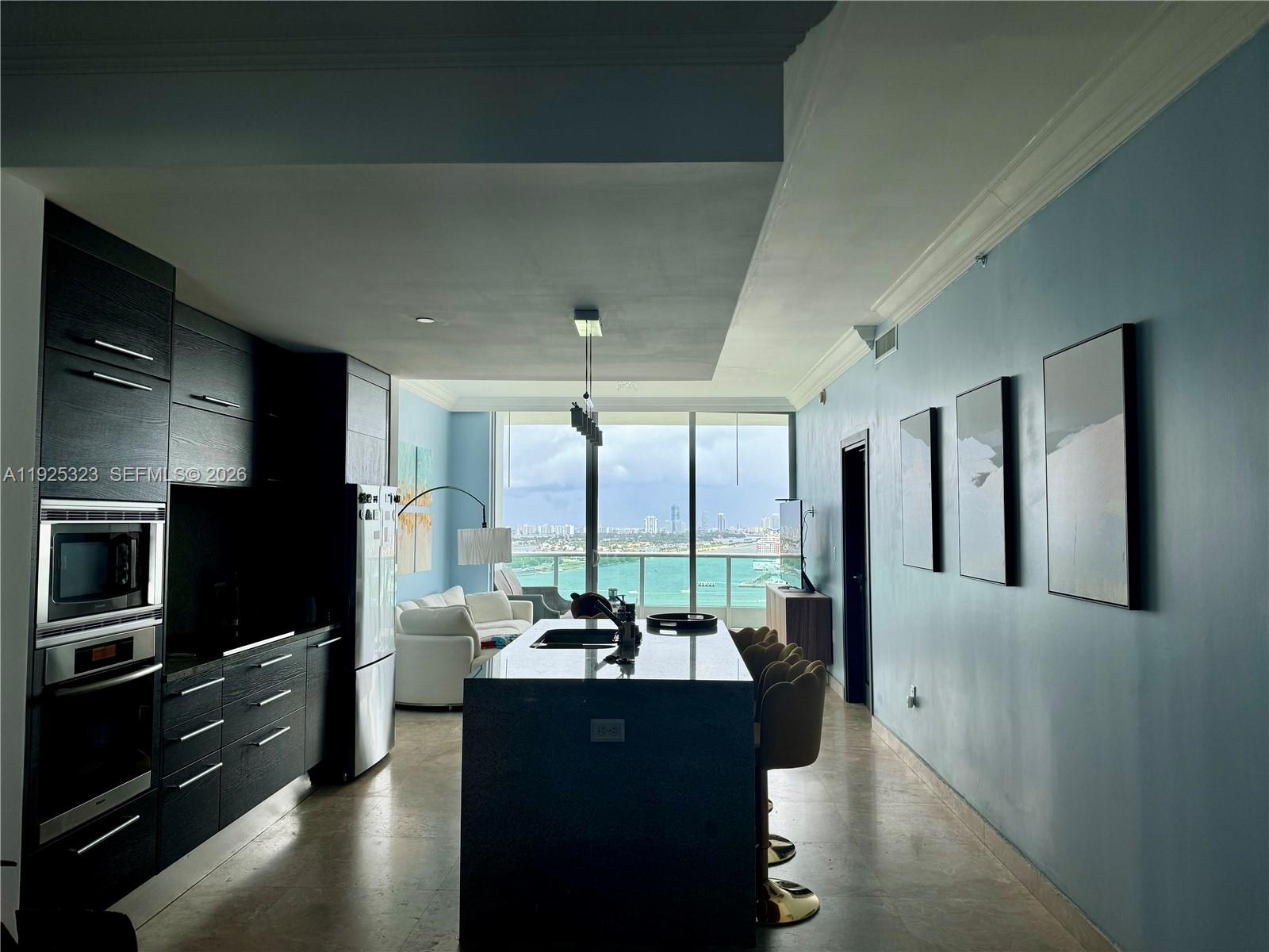 900 Biscayne Blvd #2604, Miami FL 33132