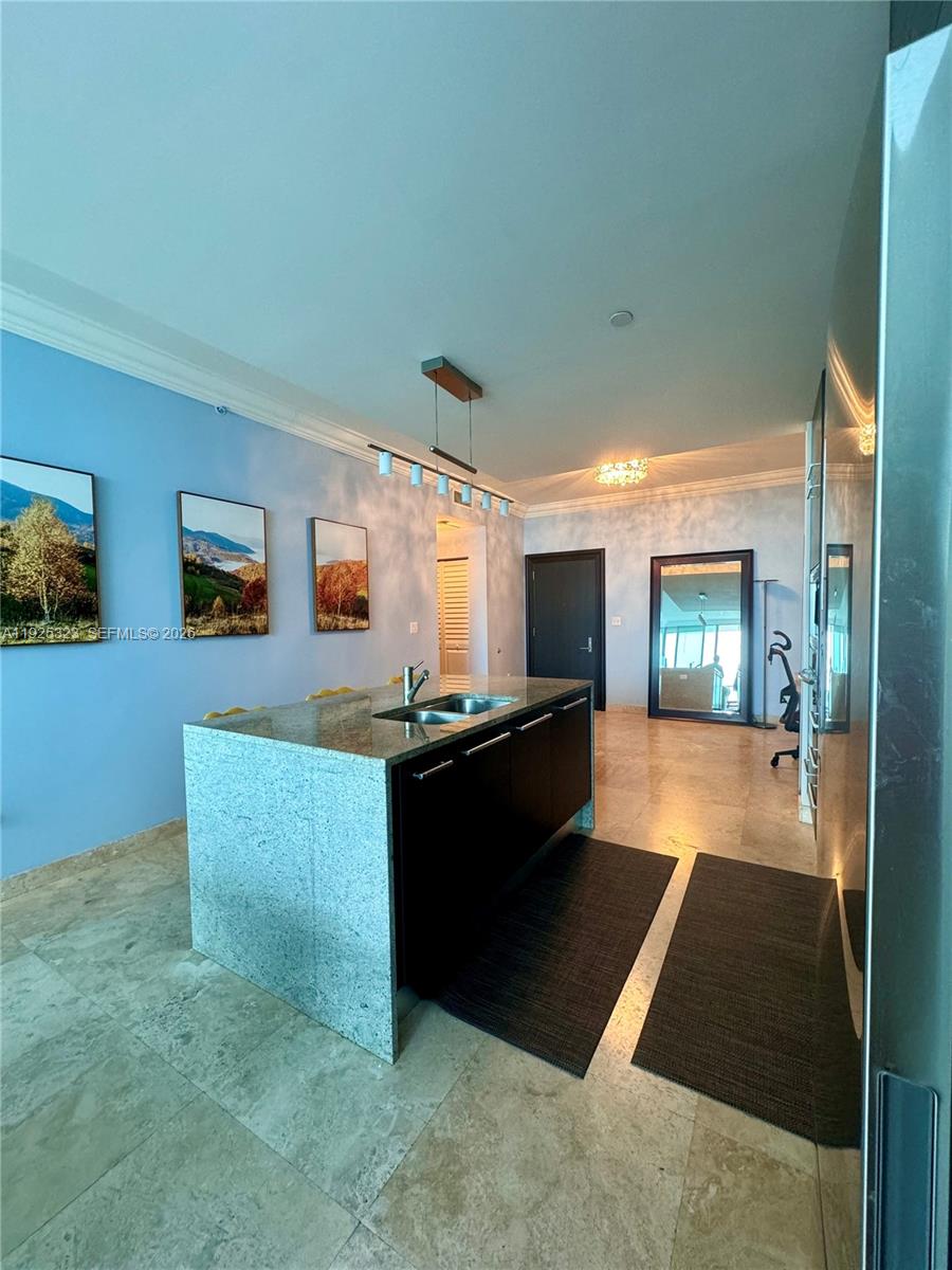900 Biscayne Blvd #2604, Miami FL 33132
