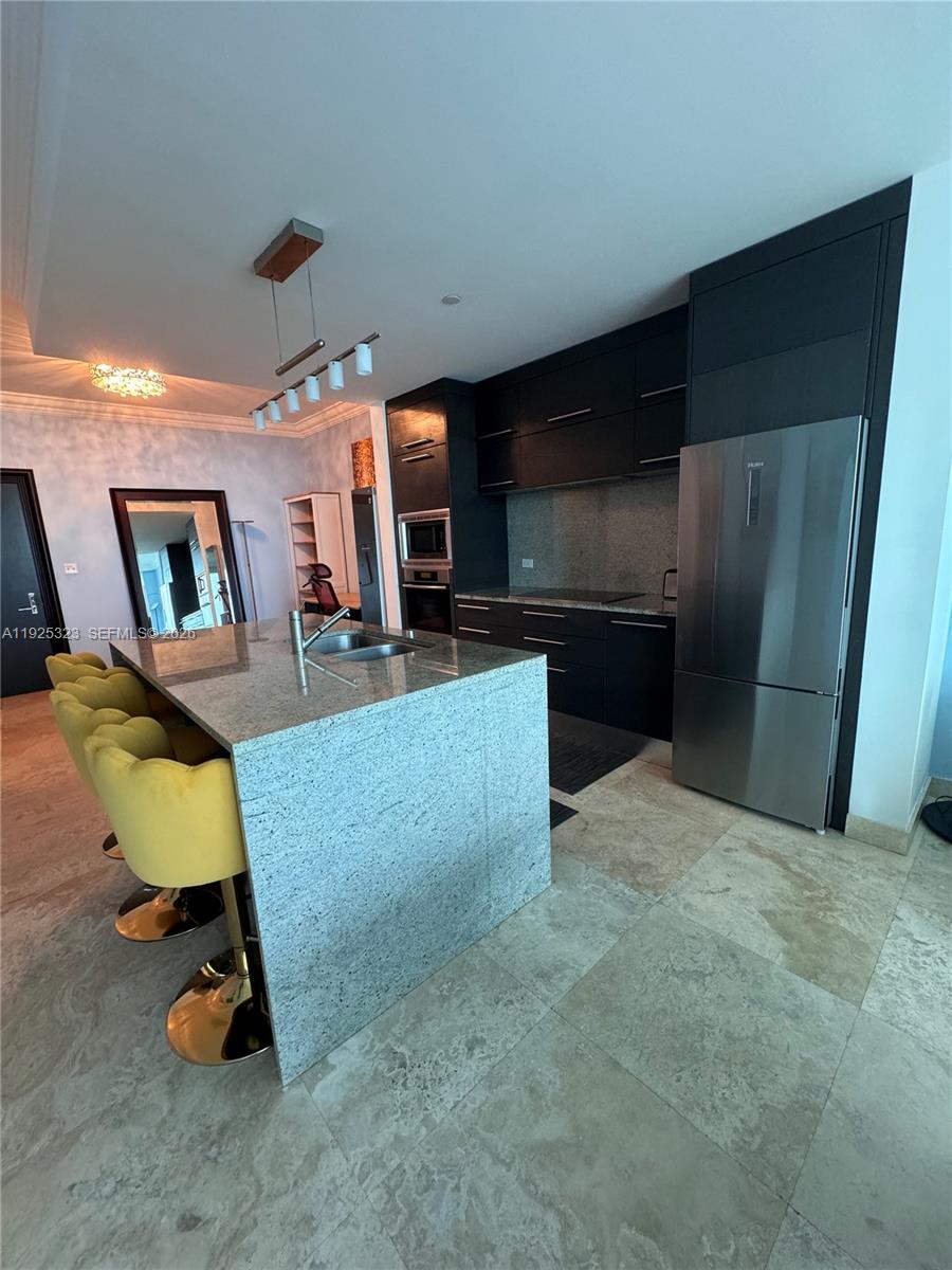 900 Biscayne Blvd #2604, Miami FL 33132