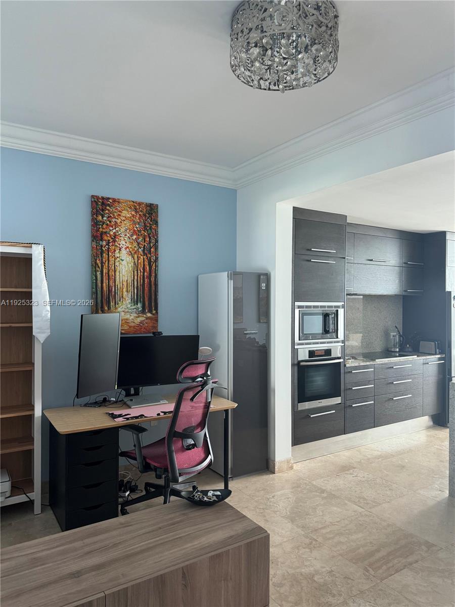 900 Biscayne Blvd #2604, Miami FL 33132