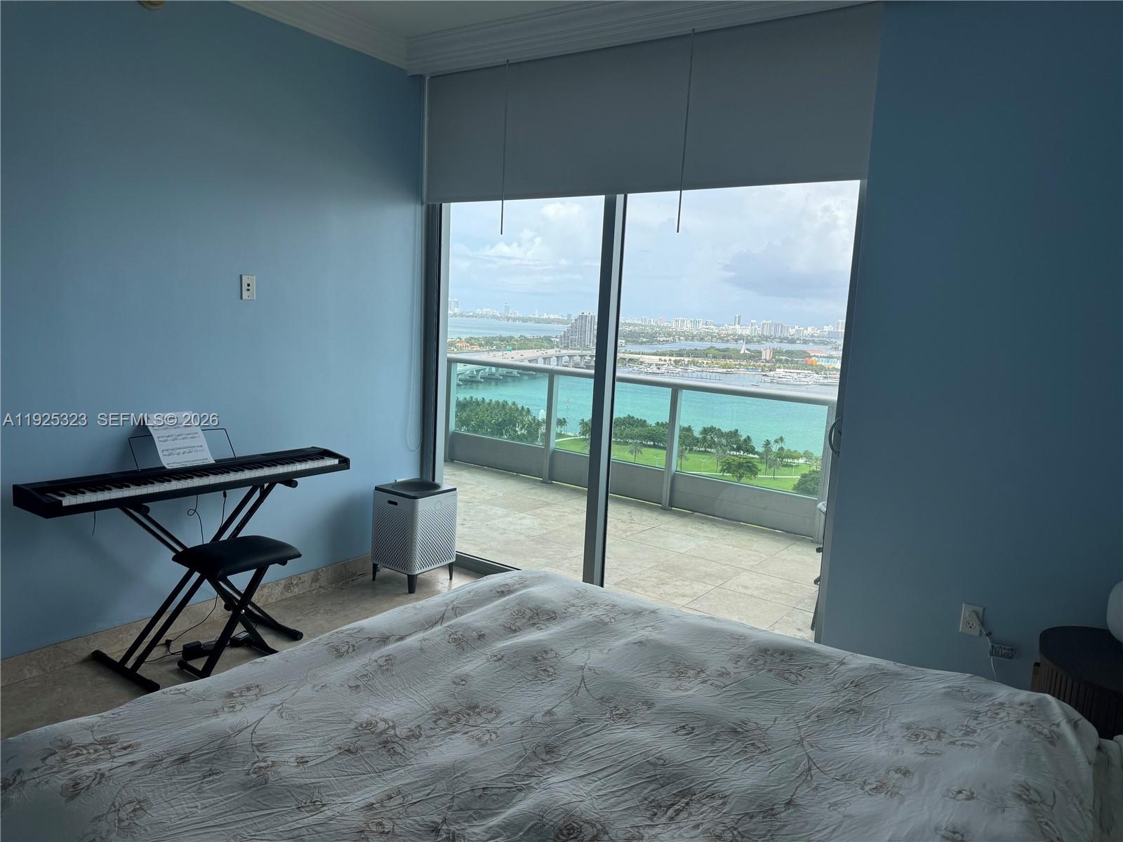 900 Biscayne Blvd #2604, Miami FL 33132