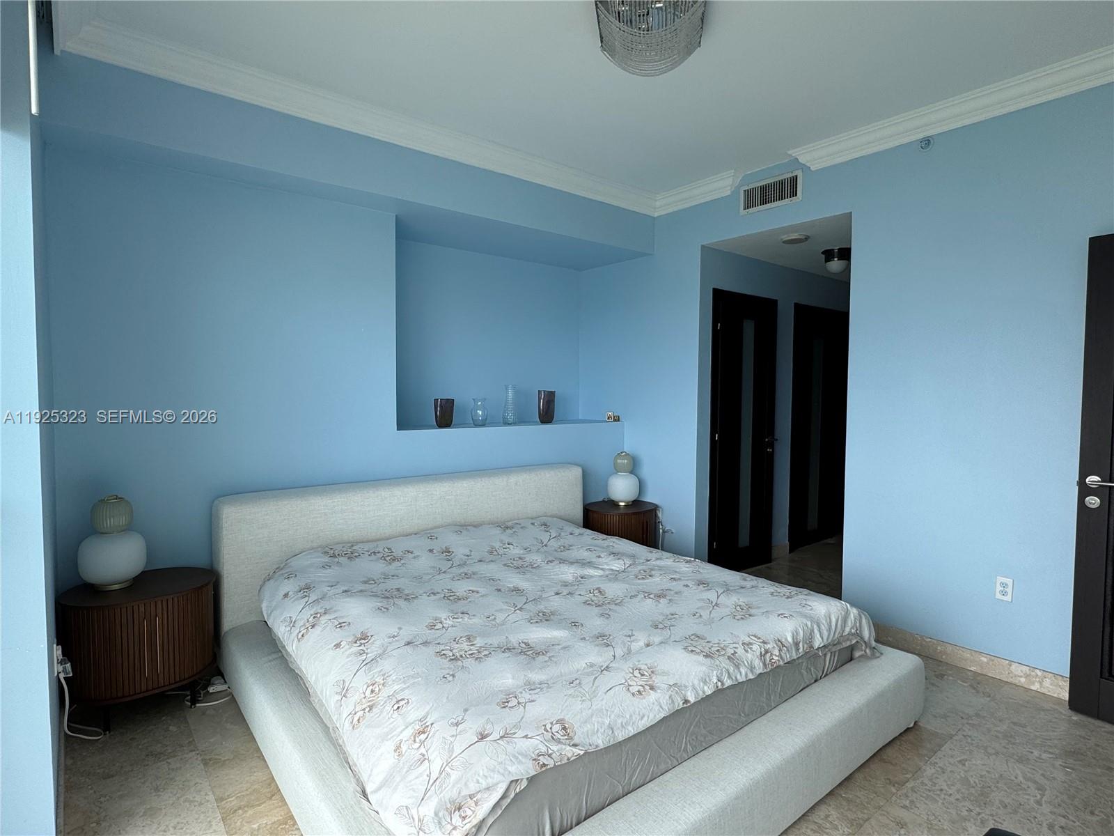 900 Biscayne Blvd #2604, Miami FL 33132