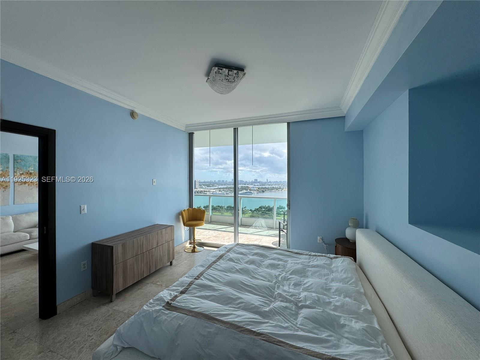 900 Biscayne Blvd #2604, Miami FL 33132