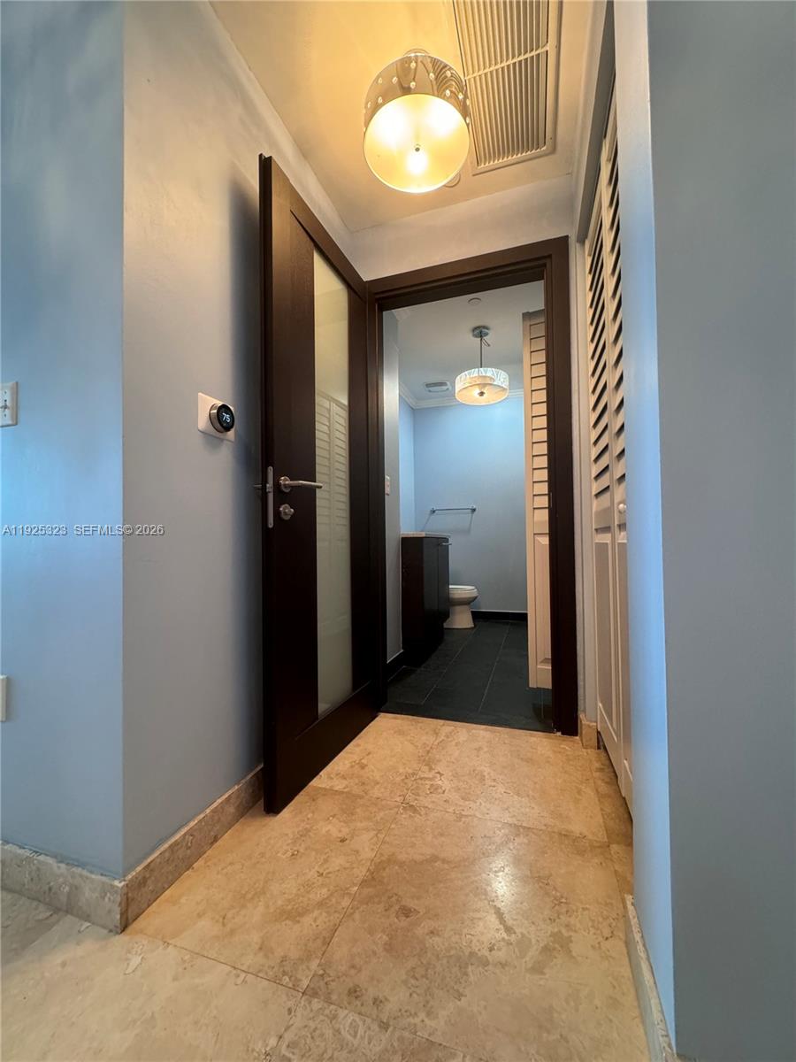 900 Biscayne Blvd #2604, Miami FL 33132