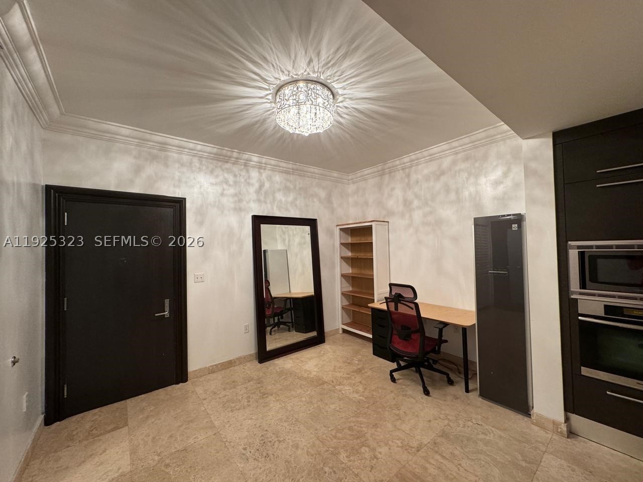 900 Biscayne Blvd #2604, Miami FL 33132