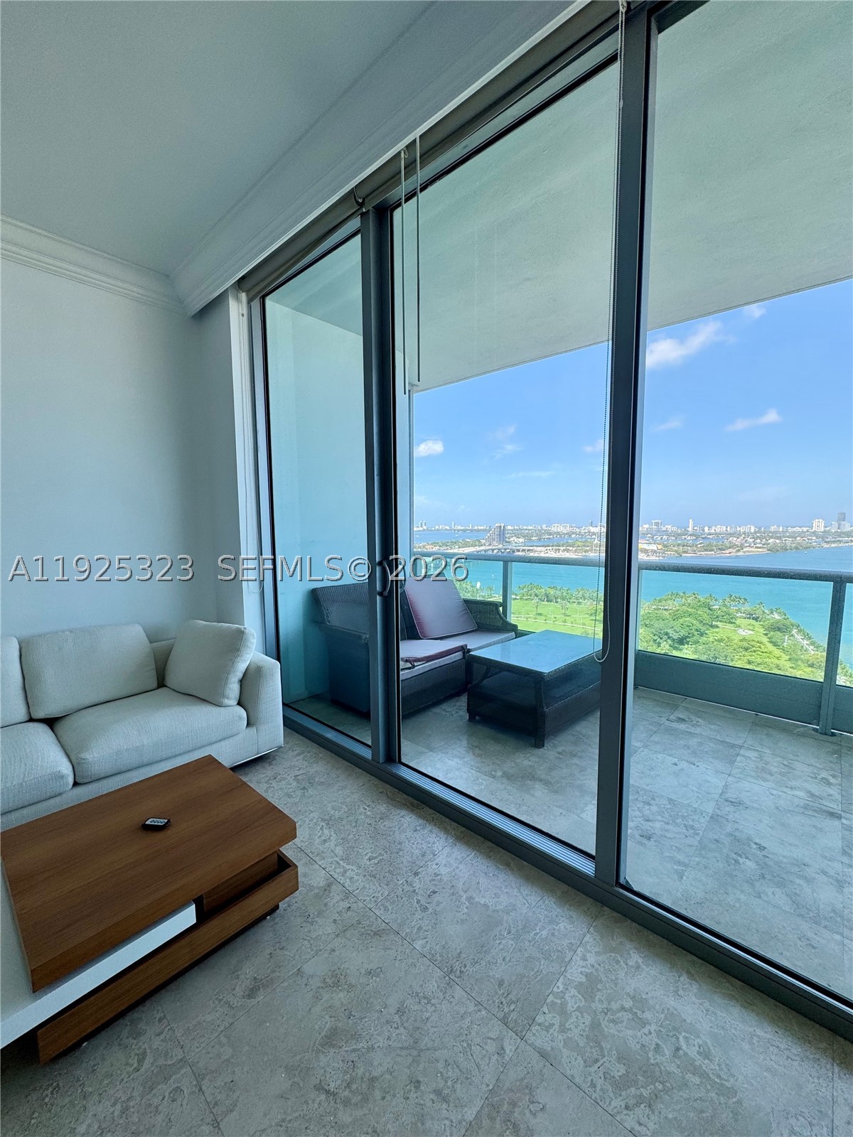 900 Biscayne Blvd #2604, Miami FL 33132