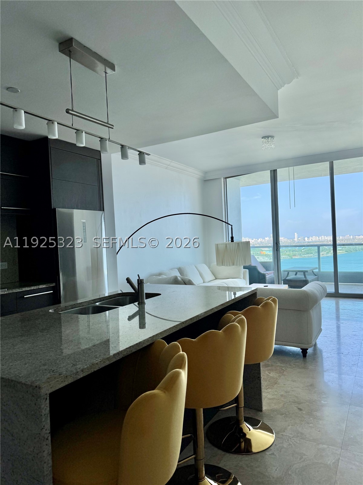 900 Biscayne Blvd #2604, Miami FL 33132