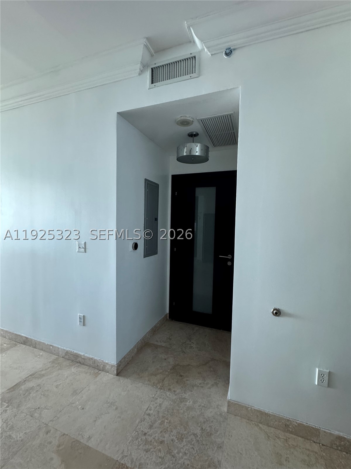 900 Biscayne Blvd #2604, Miami FL 33132