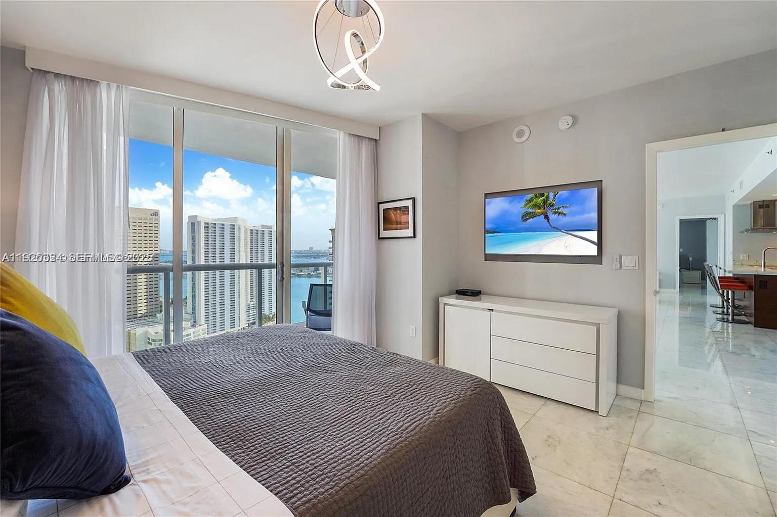 495 Brickell Ave #3304, Miami FL 33131
