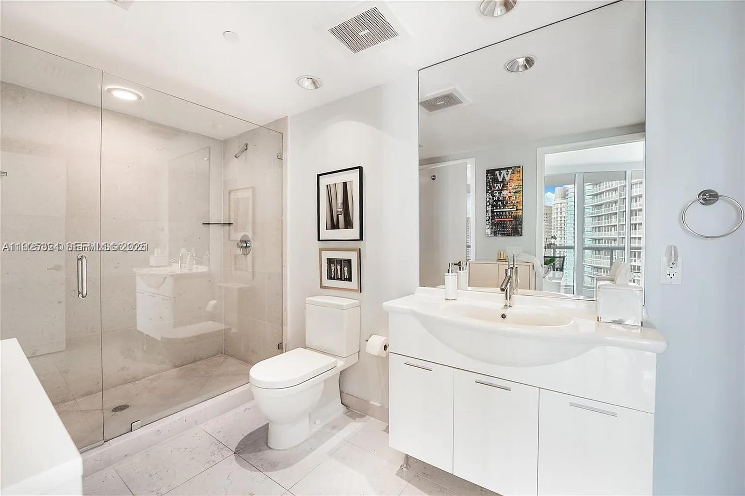 495 Brickell Ave #3304, Miami FL 33131