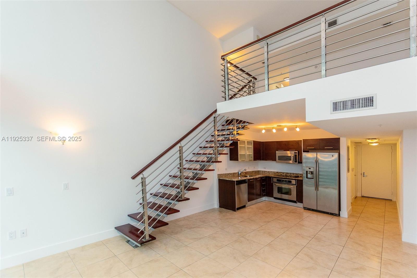 41 SE 5th St #2314, Miami FL 33131