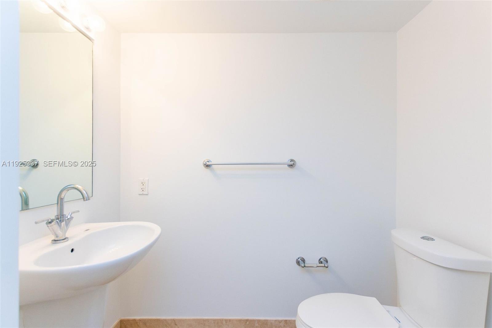 41 SE 5th St #2314, Miami FL 33131