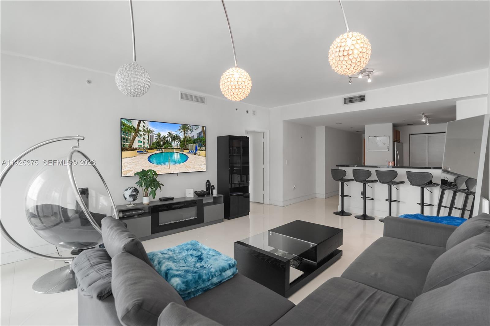 244 Biscayne Blvd #2306, Miami FL 33132