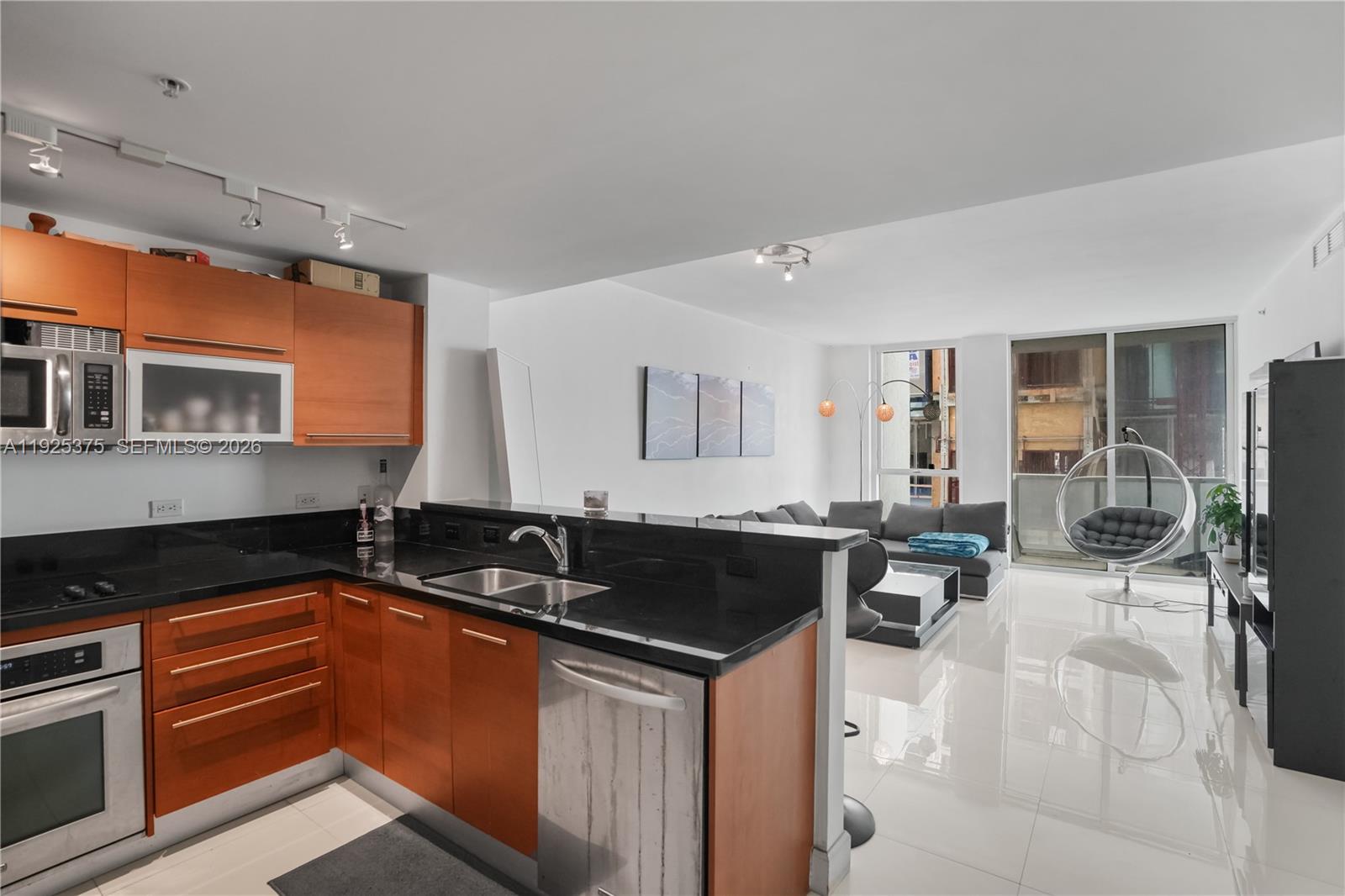 244 Biscayne Blvd #2306, Miami FL 33132