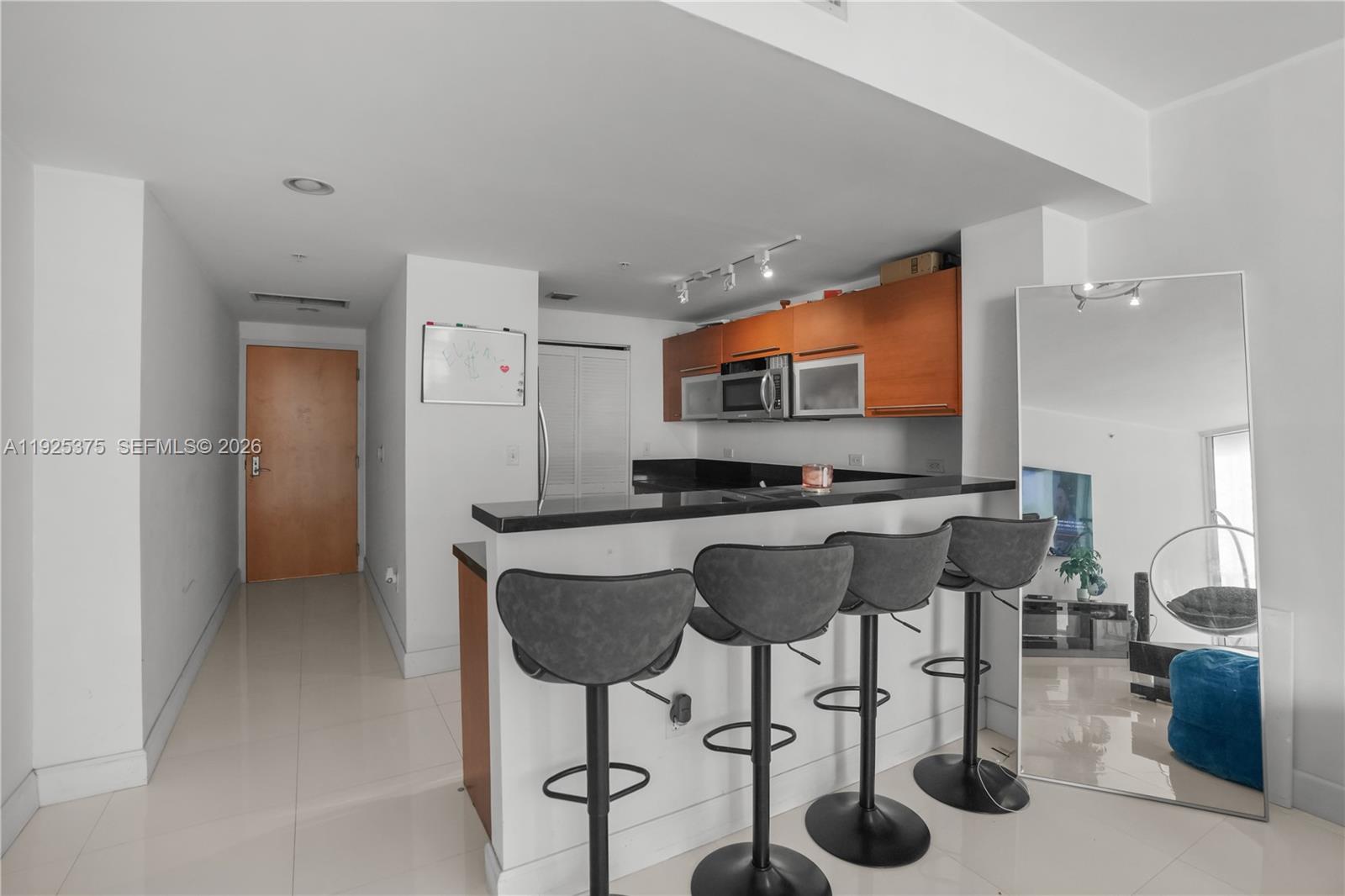 244 Biscayne Blvd #2306, Miami FL 33132