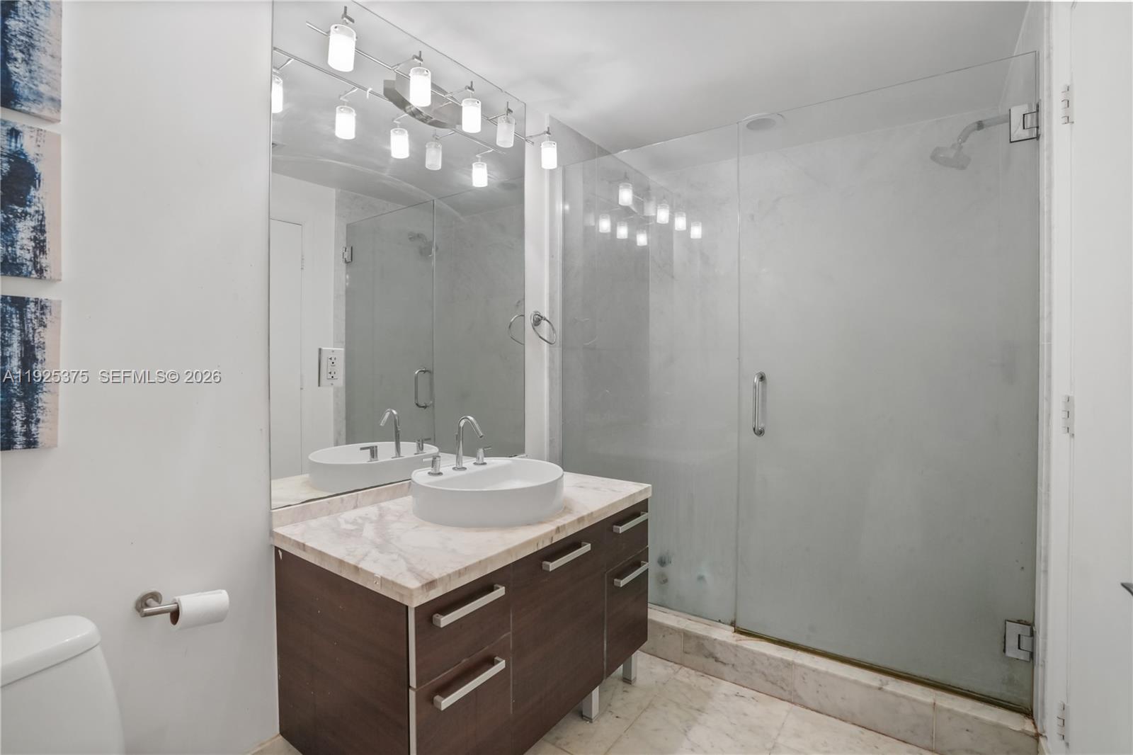 244 Biscayne Blvd #2306, Miami FL 33132