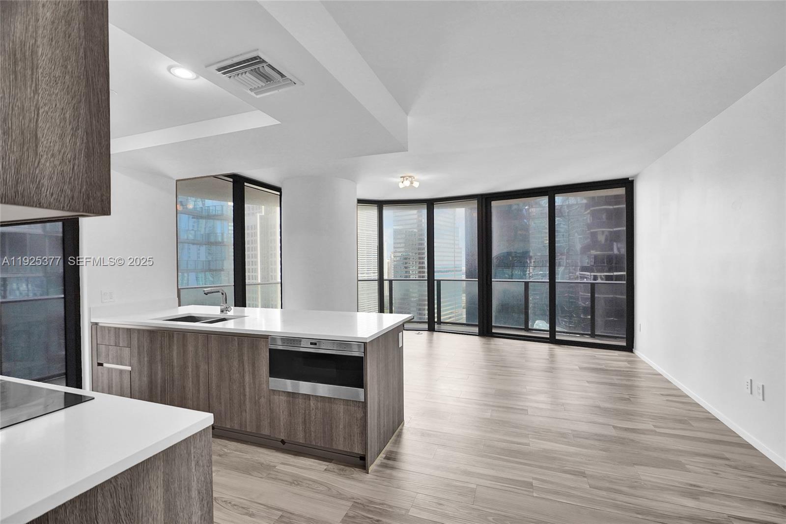801 S Miami Ave #2405, Miami FL 33130