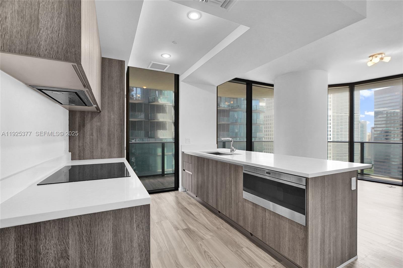 801 S Miami Ave #2405, Miami FL 33130