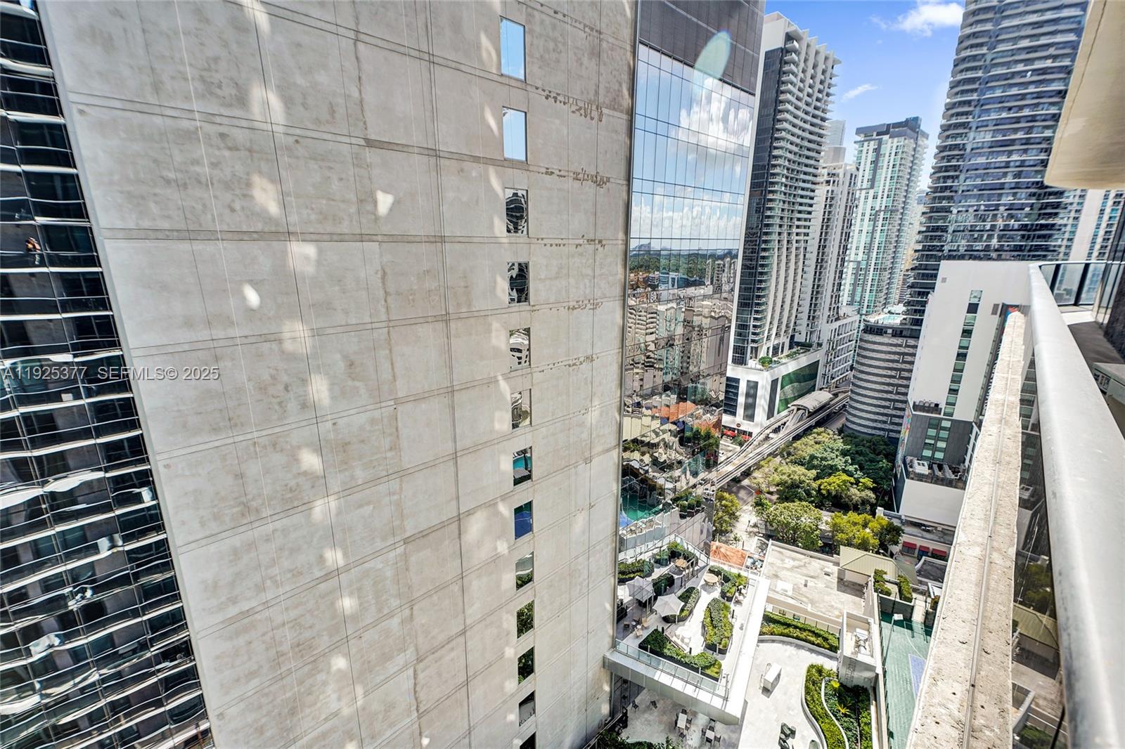 801 S Miami Ave #2405, Miami FL 33130