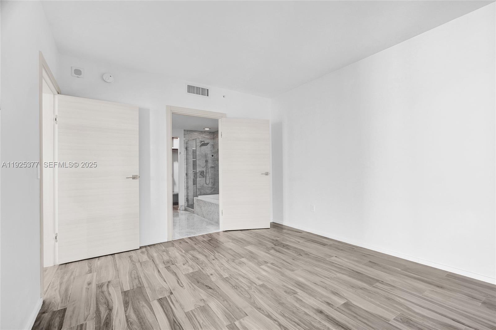801 S Miami Ave #2405, Miami FL 33130
