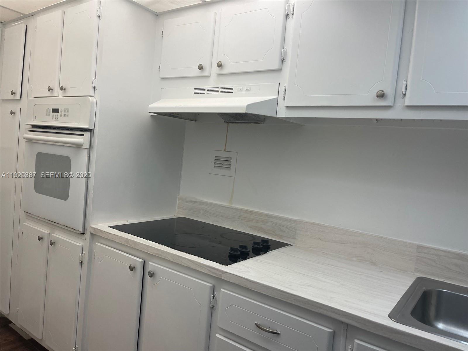 1000 West Ave #431, Miami Beach FL 33139