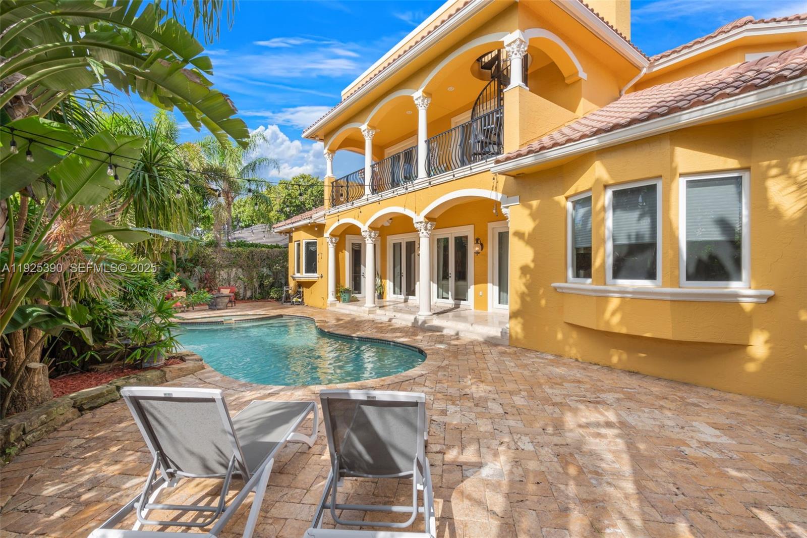 3406 Leigh Rd, Pompano Beach FL 33062