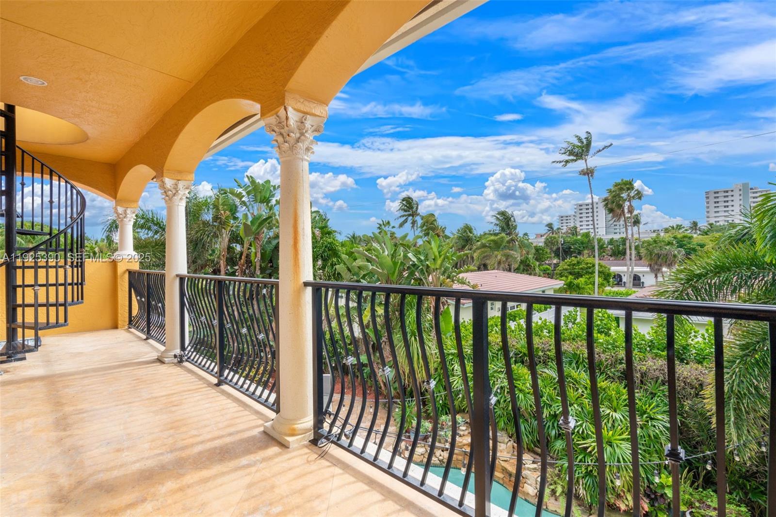 3406 Leigh Rd, Pompano Beach FL 33062