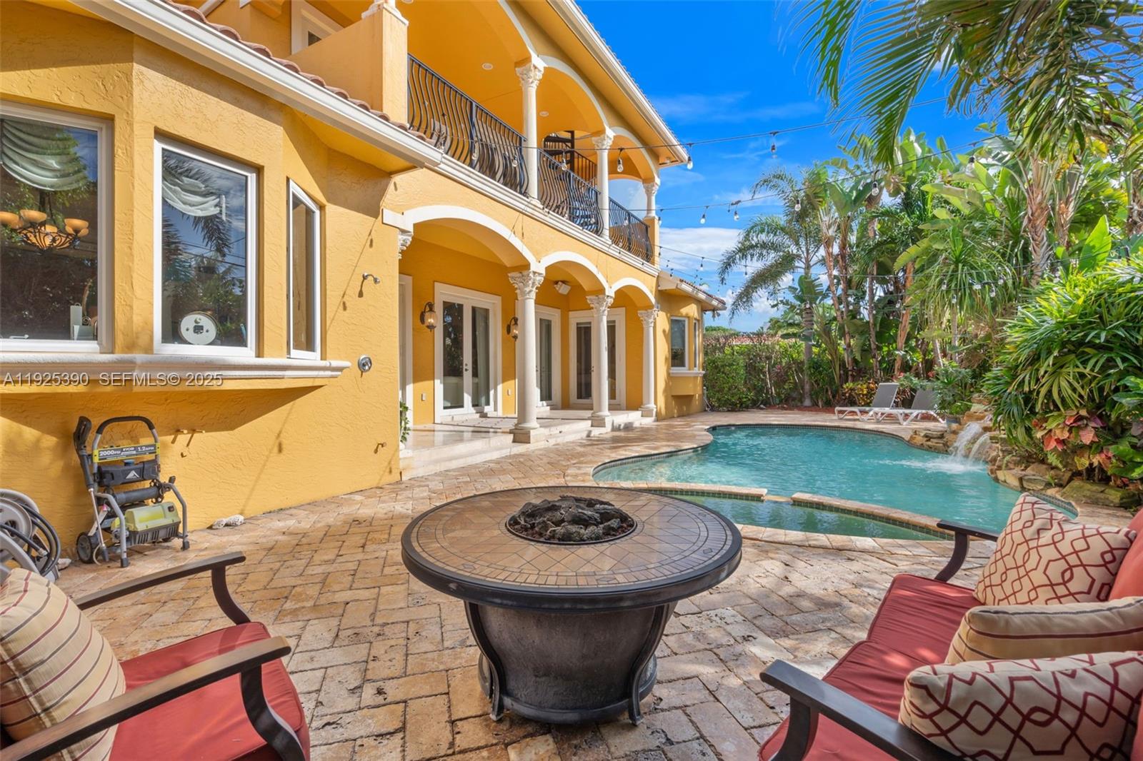 3406 Leigh Rd, Pompano Beach FL 33062