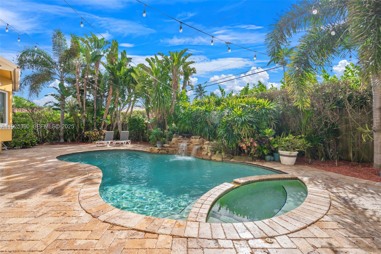 3406 Leigh Rd, Pompano Beach FL 33062