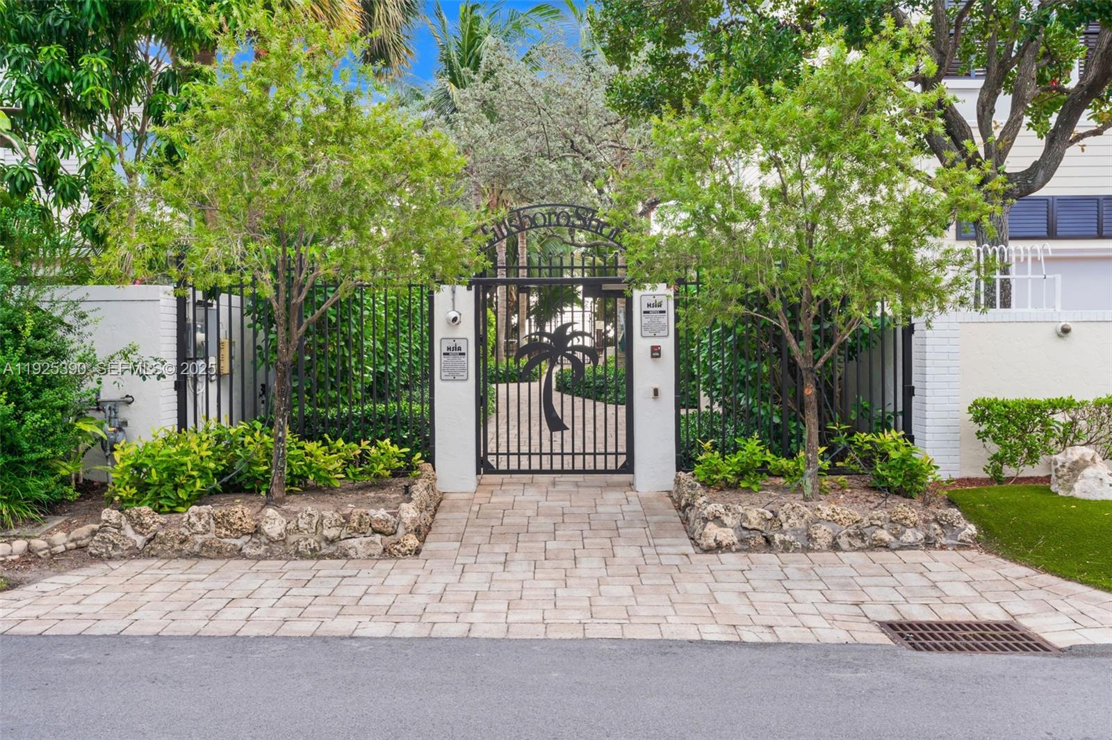 3406 Leigh Rd, Pompano Beach FL 33062