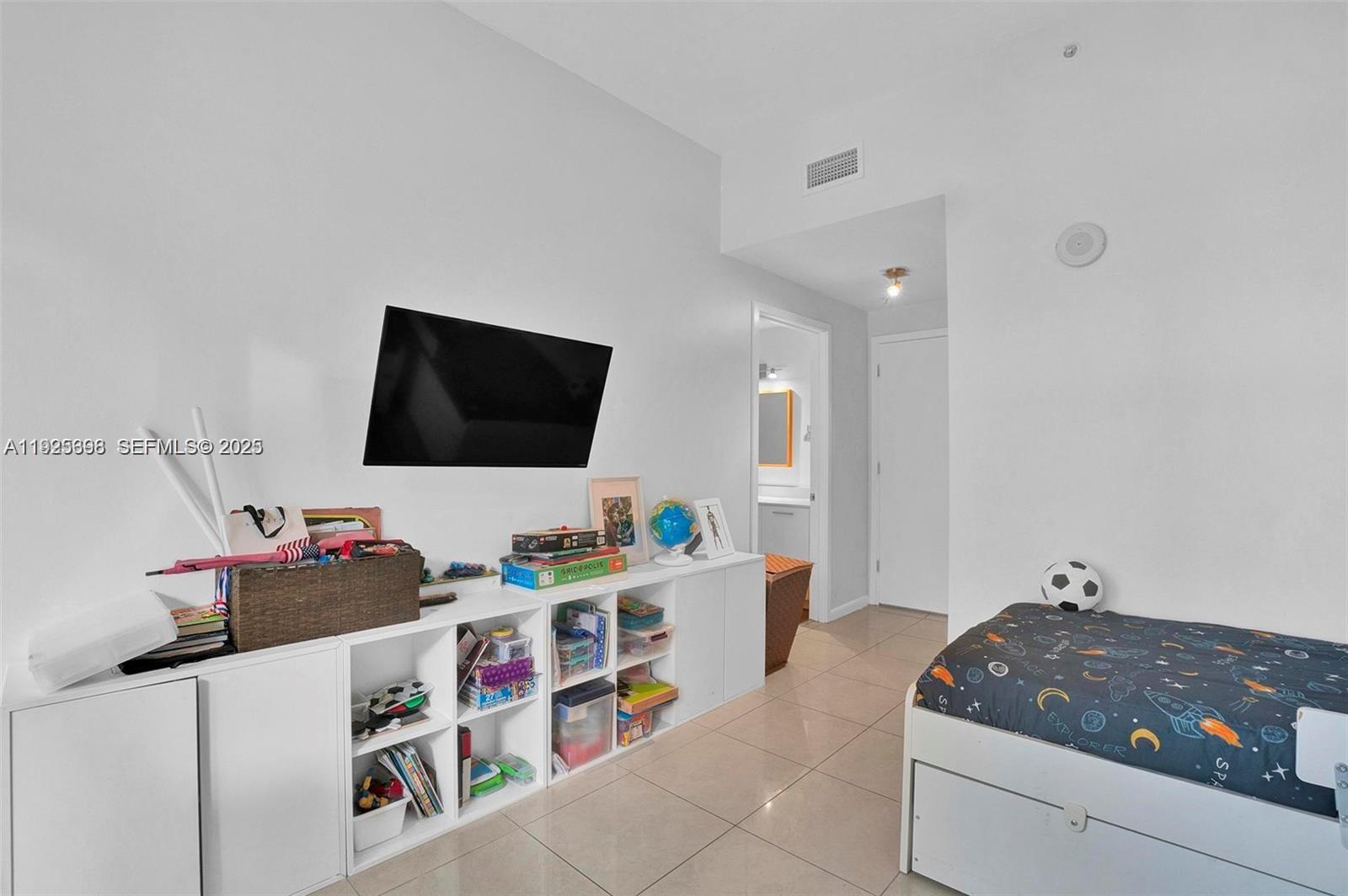 3470 E Coast Ave #H0904, Miami FL 33137