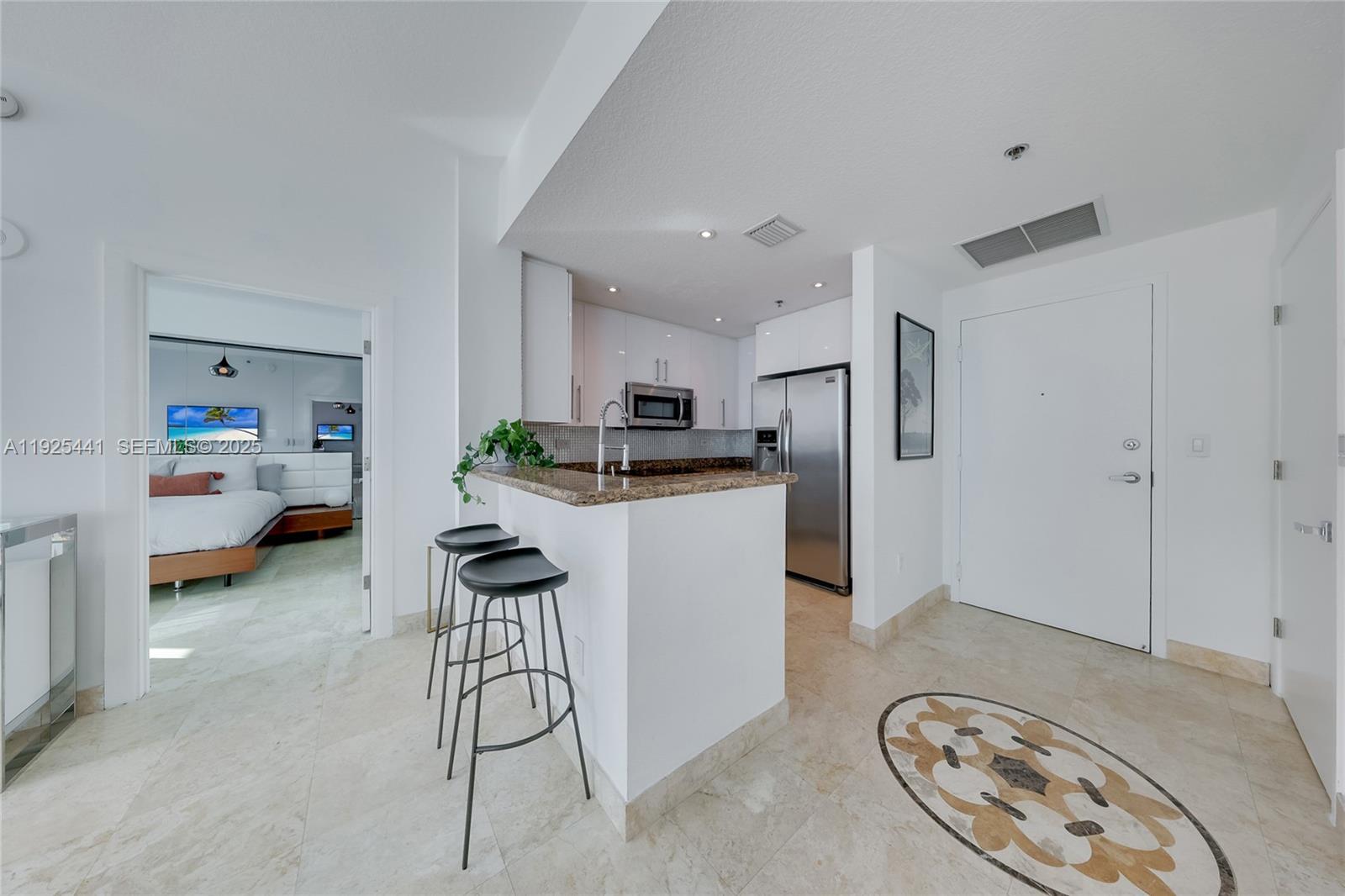 6515 Collins Ave #605, Miami Beach FL 33141