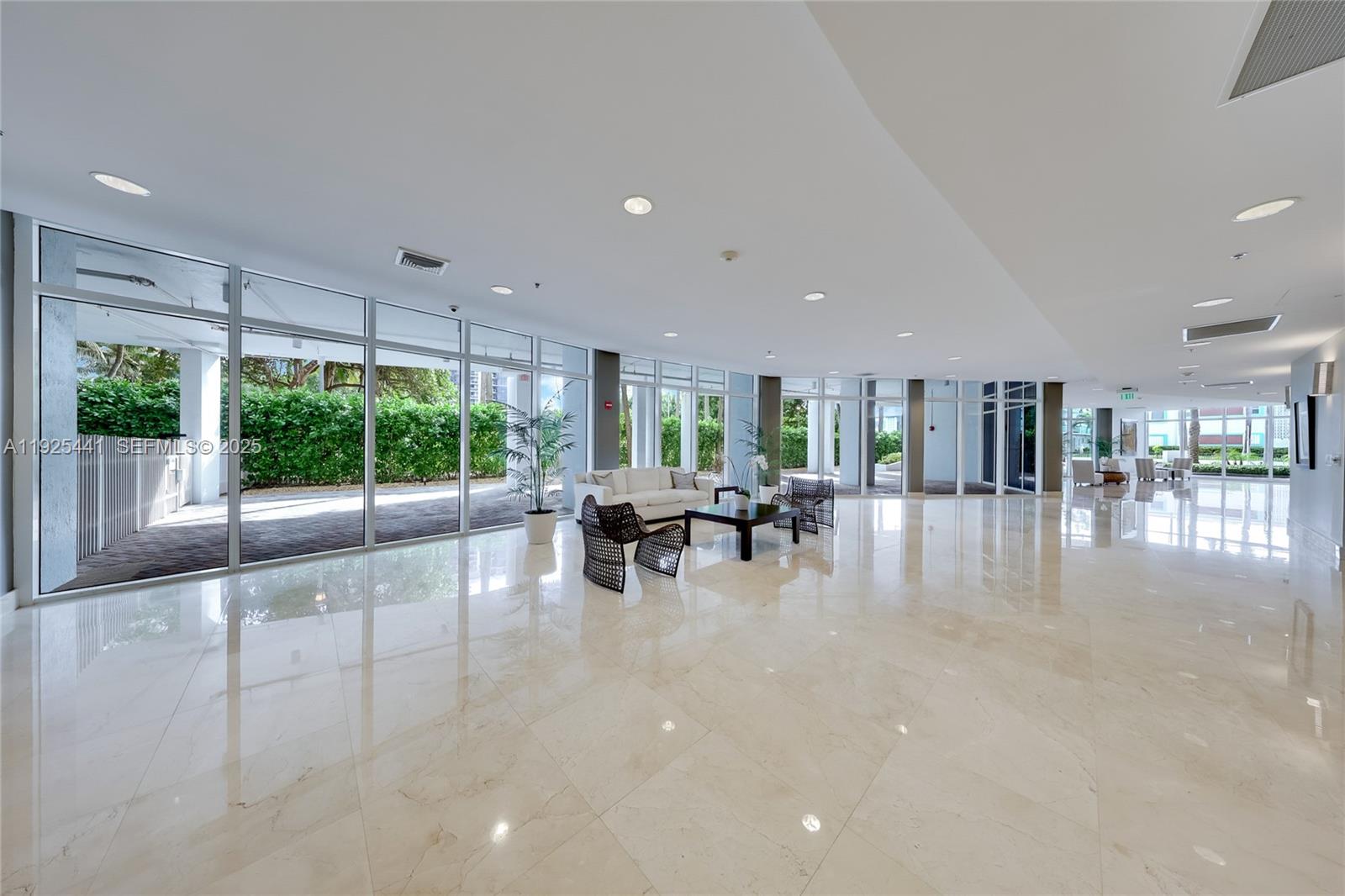 6515 Collins Ave #605, Miami Beach FL 33141