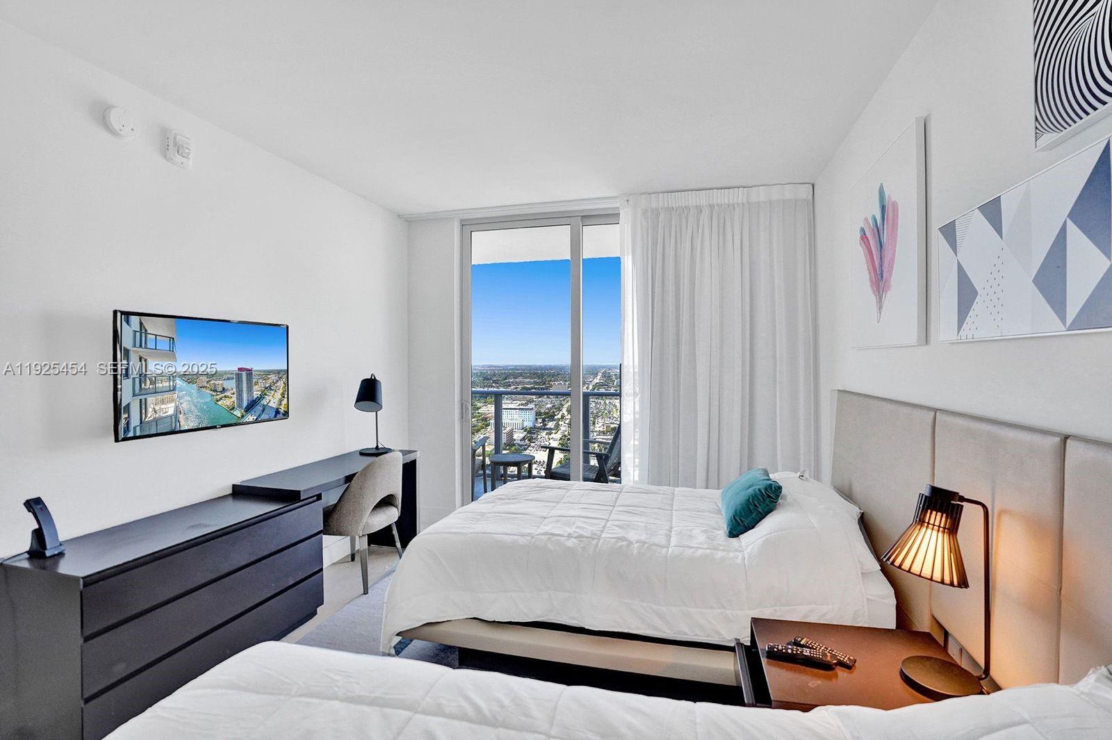 4010 S Ocean Dr #R1108, Hollywood FL 33019