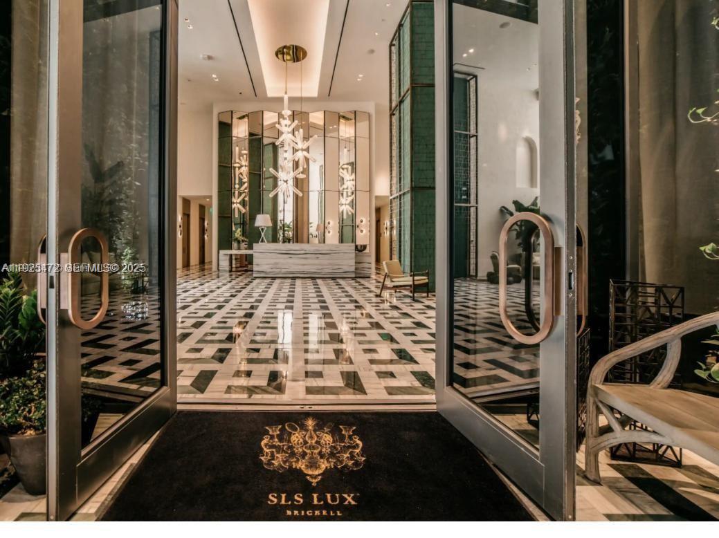 801 S Miami Ave #2703, Miami FL 33130