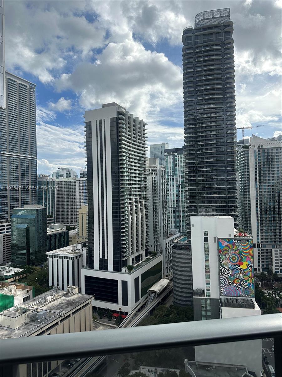 801 S Miami Ave #2703, Miami FL 33130