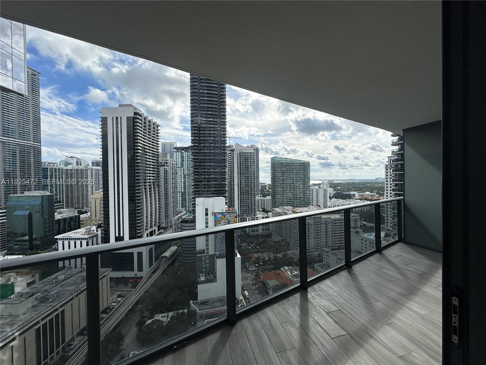 801 S Miami Ave #2703, Miami FL 33130