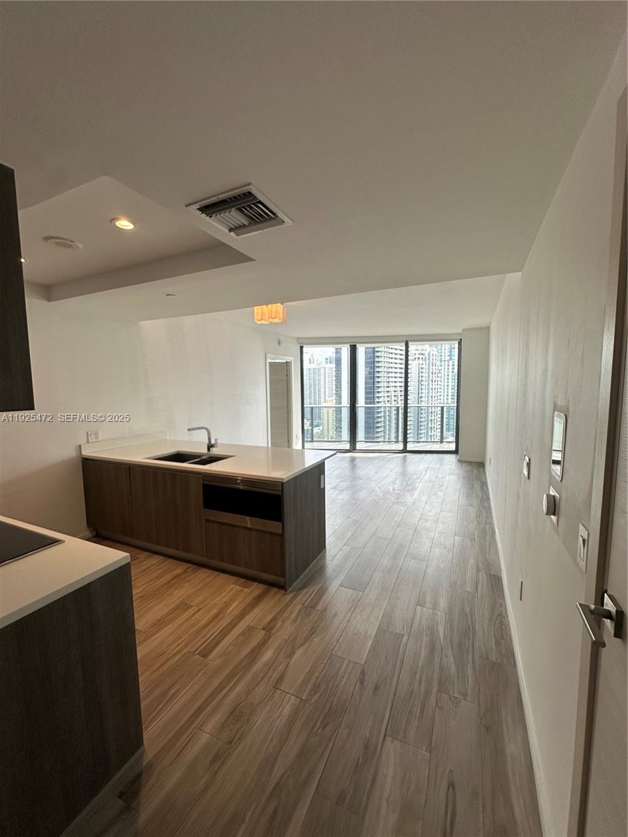 801 S Miami Ave #2703, Miami FL 33130