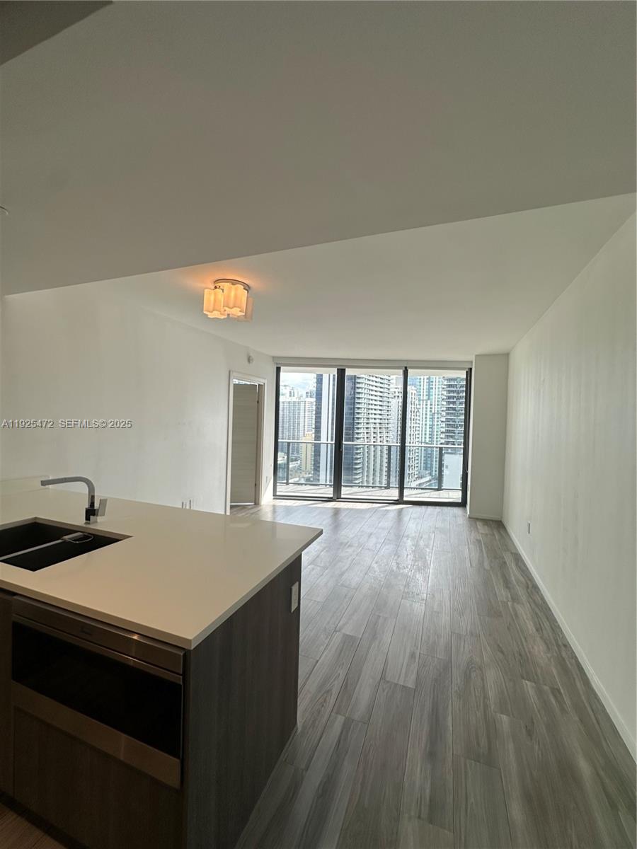 801 S Miami Ave #2703, Miami FL 33130