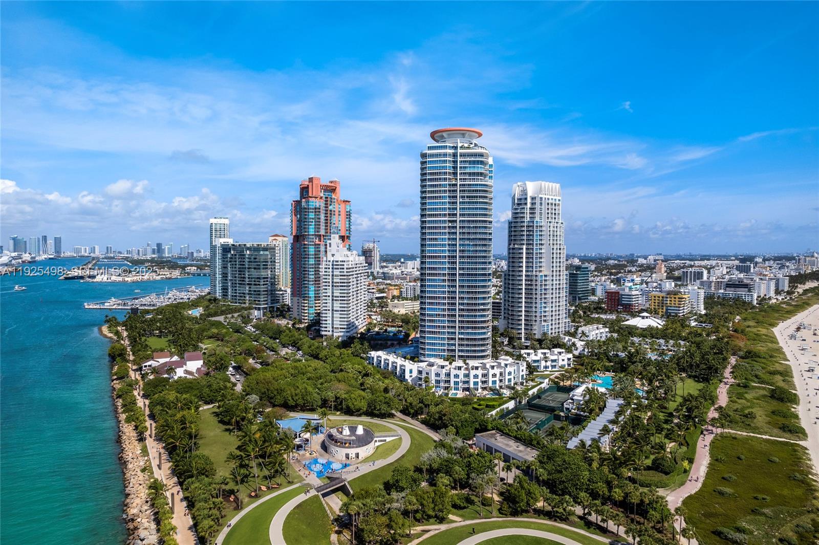 100 S Pointe Dr #TH-13, Miami Beach FL 33139