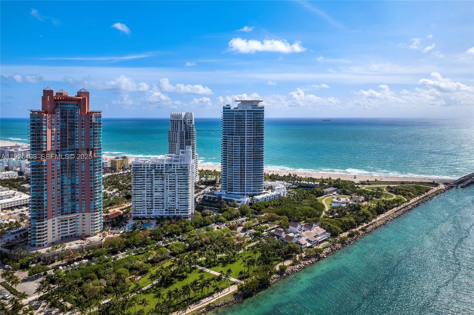 100 S Pointe Dr #TH-13, Miami Beach FL 33139