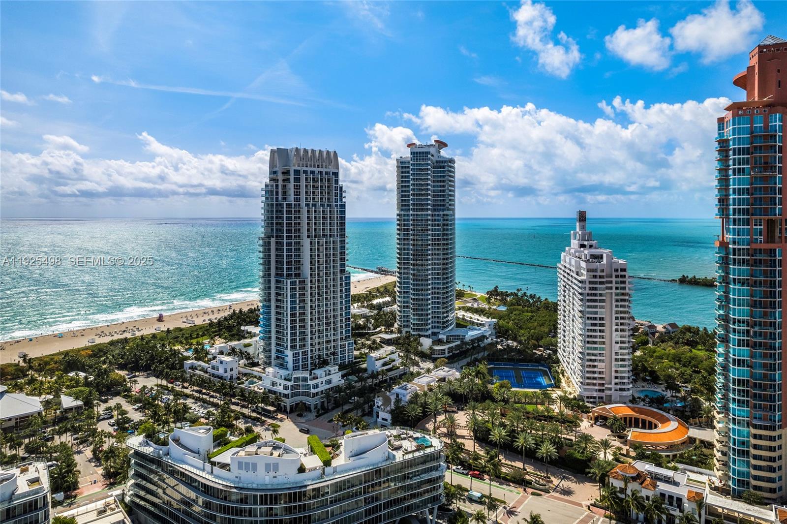 100 S Pointe Dr #TH-13, Miami Beach FL 33139