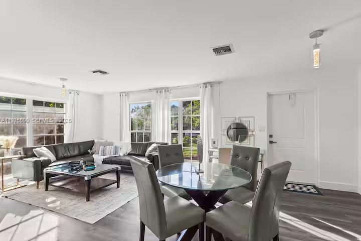 909 NE 7th St, Pompano Beach FL 33060