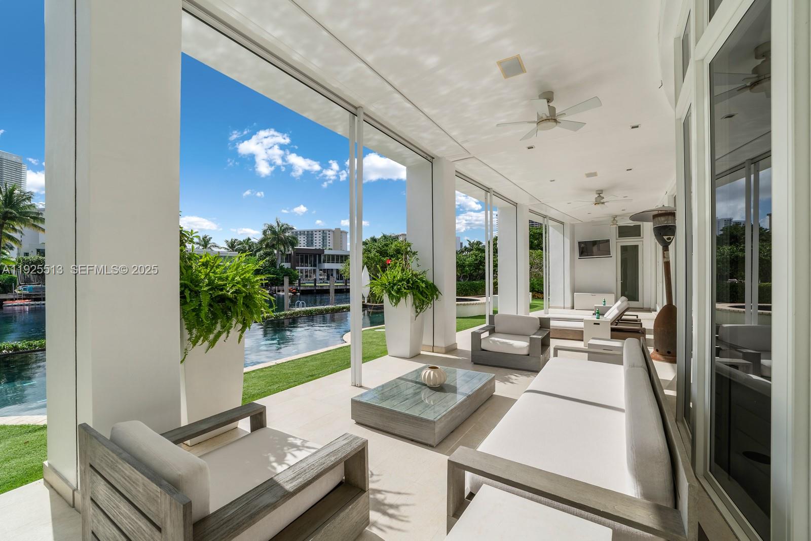 142 S Island Dr, Golden Beach FL 33160
