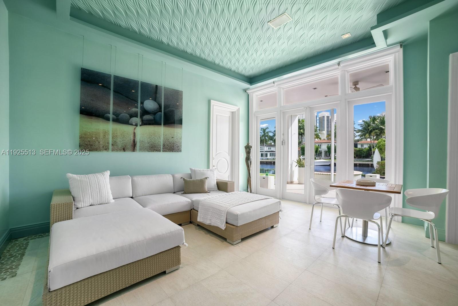 142 S Island Dr, Golden Beach FL 33160