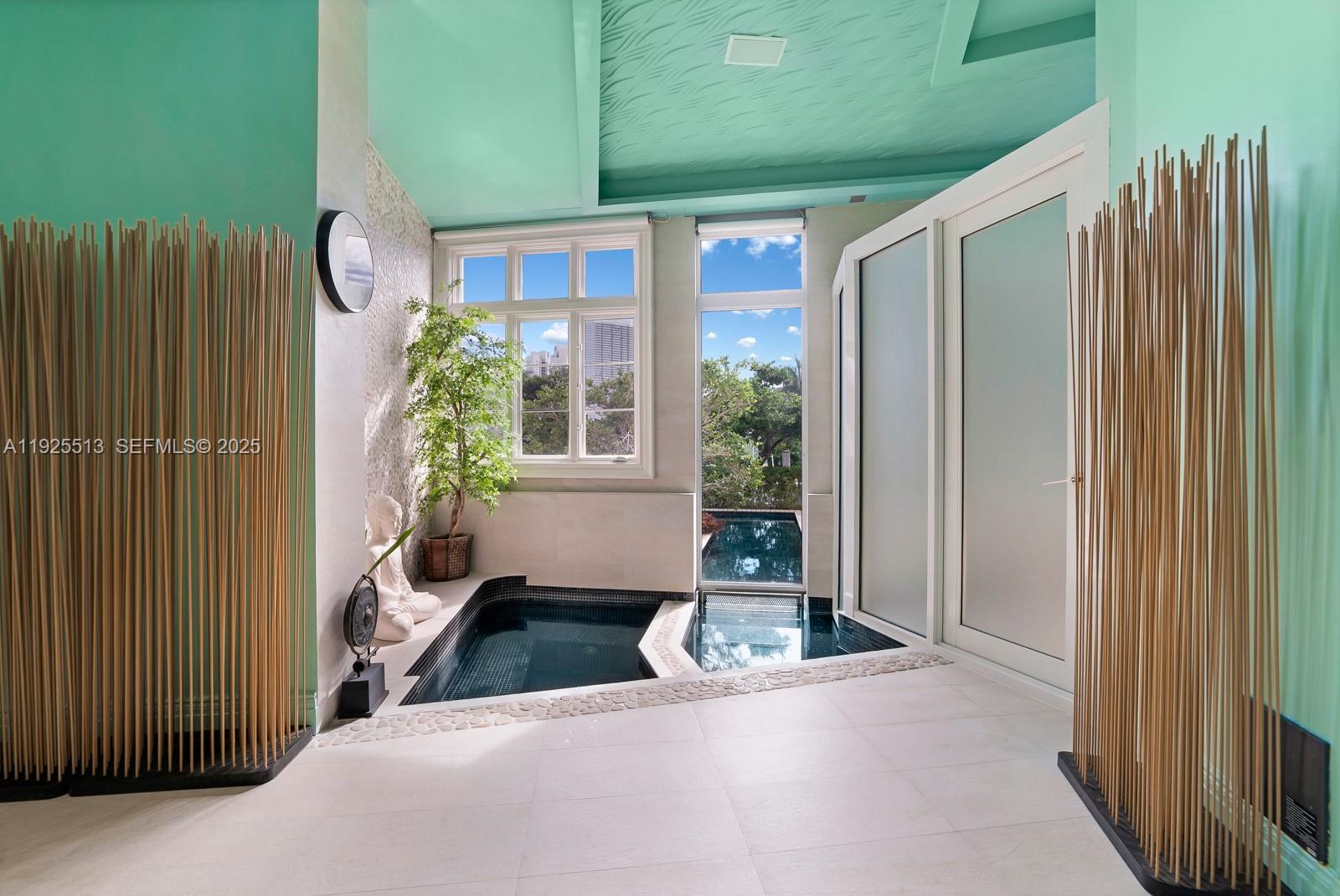142 S Island Dr, Golden Beach FL 33160